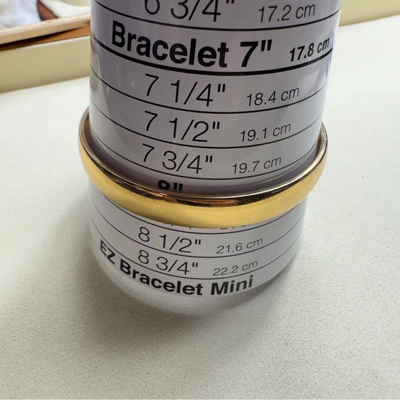 Vintage Monet Bangle Bracelet Size L - Picture 7 of 7